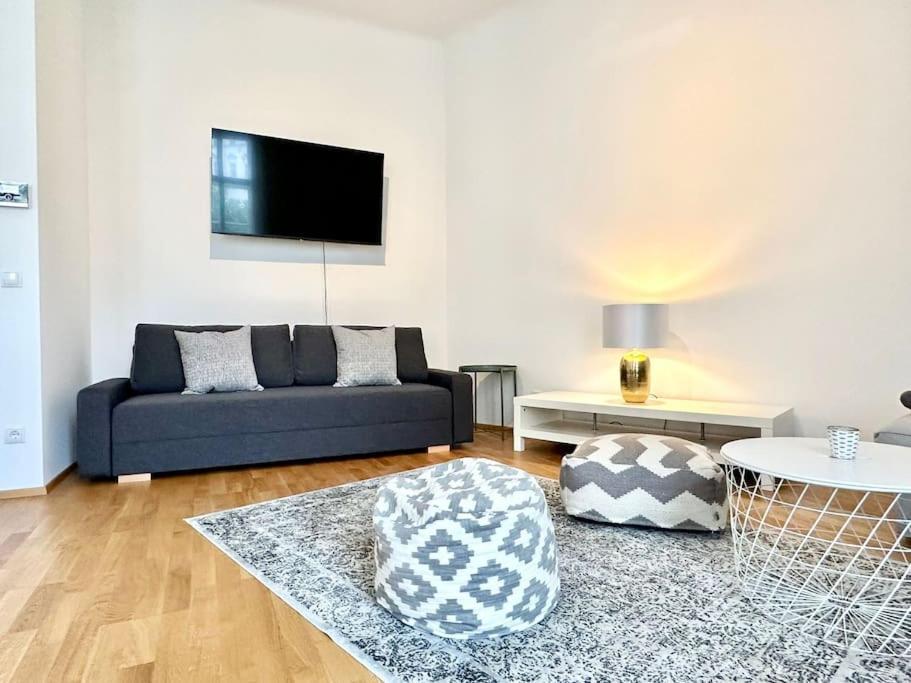 Apartament Beautiful Location