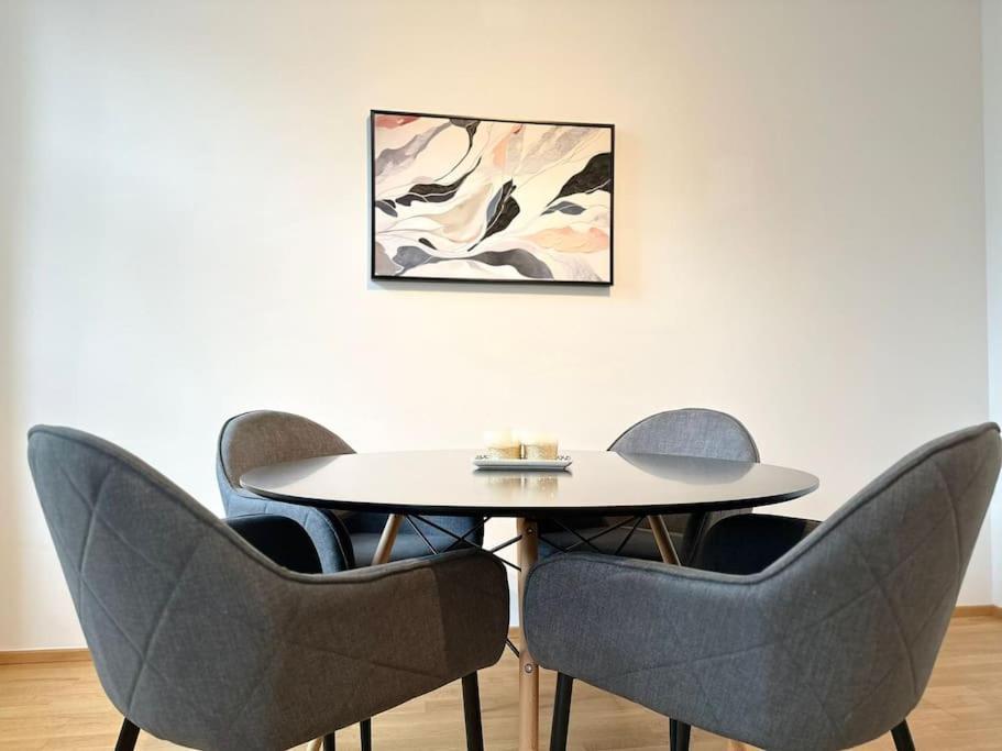 Apartament Beautiful Location *